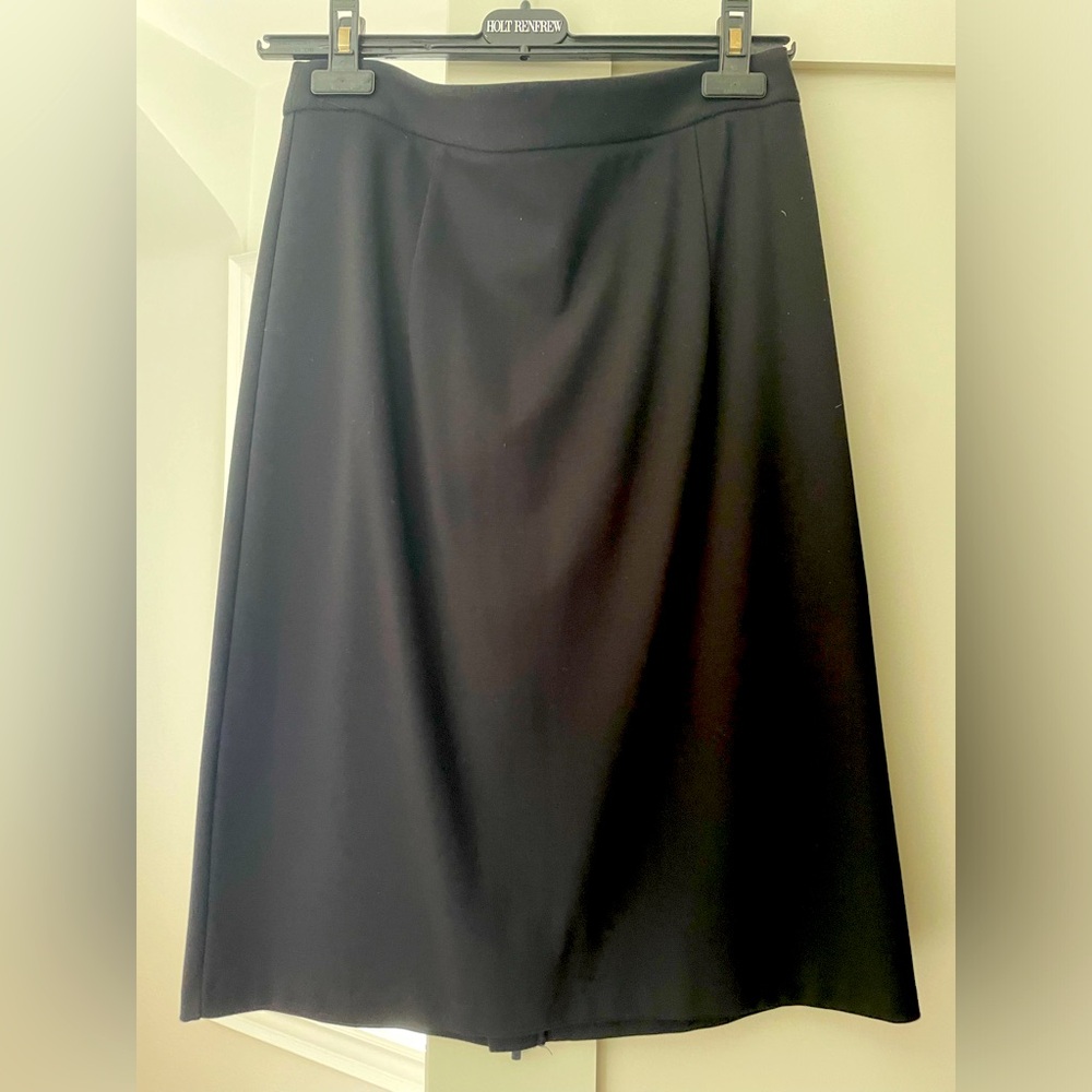 Theory Black Skirt size 6
